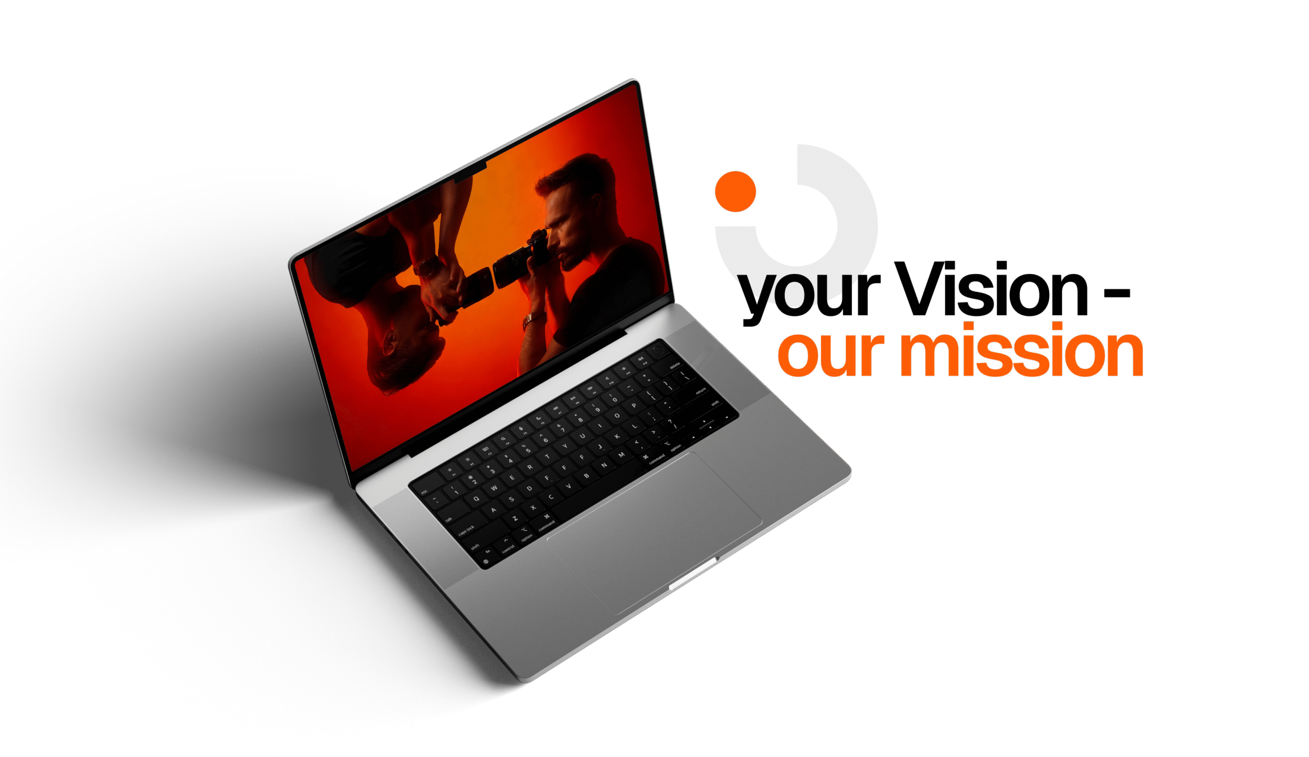 Laptop mit dem Schriftzug Your Vision – our Mission
